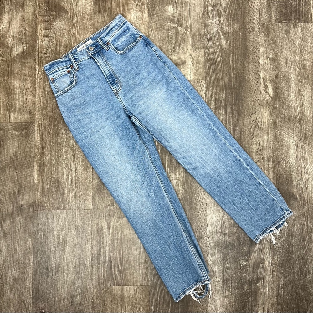 Abercrombie & Fitch The Ankle Straight Ultra High Rise Jeans